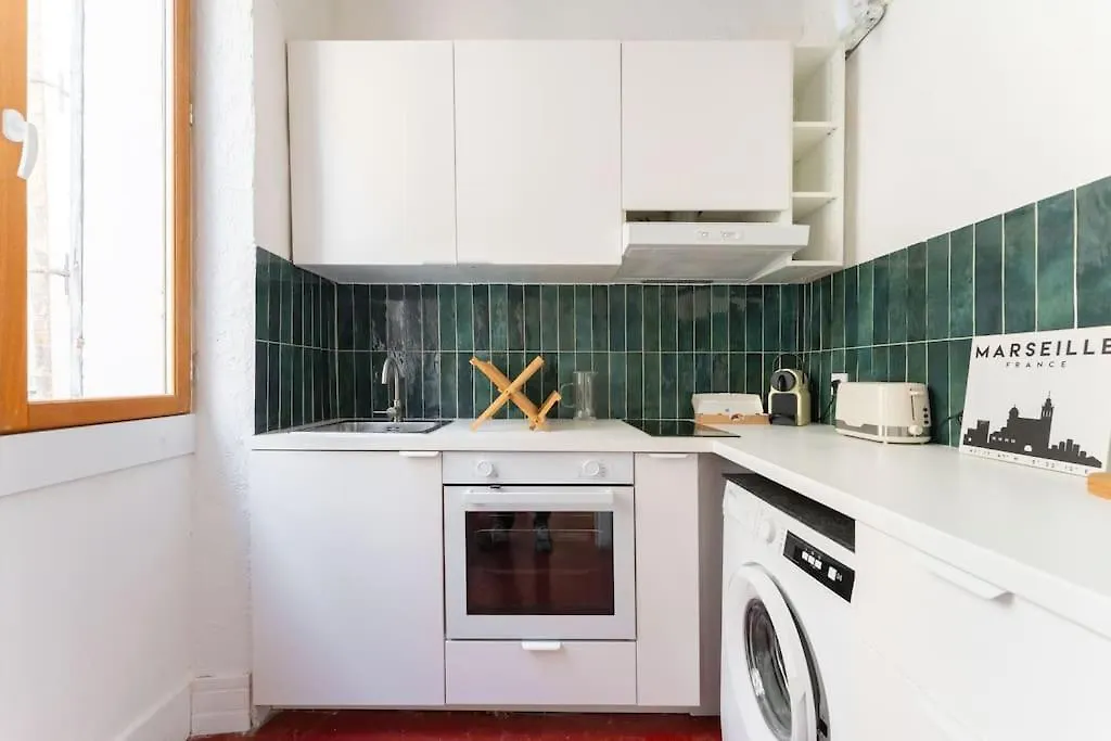 Le Mistral - 2 Min Du Vieux Port Sur Rue Pietonne - Les Freres De La Loc' Lägenhet Marseille 0*,  Frankrike
